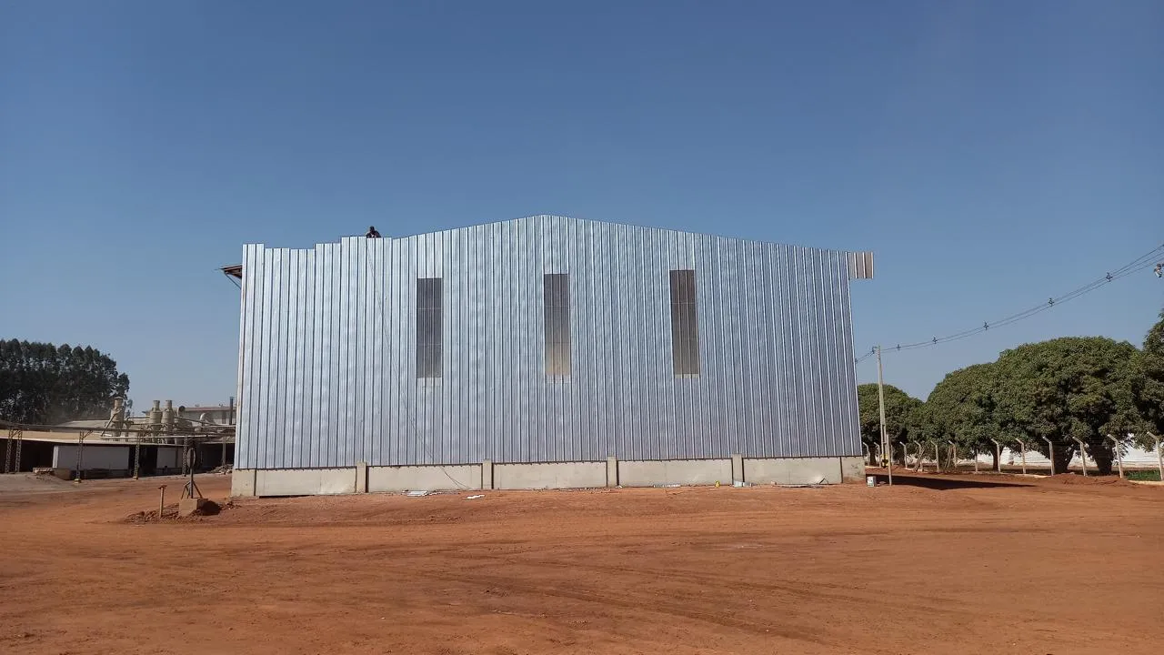 Obra em estrutura metálica realizada pela JS Metalúrgica 15