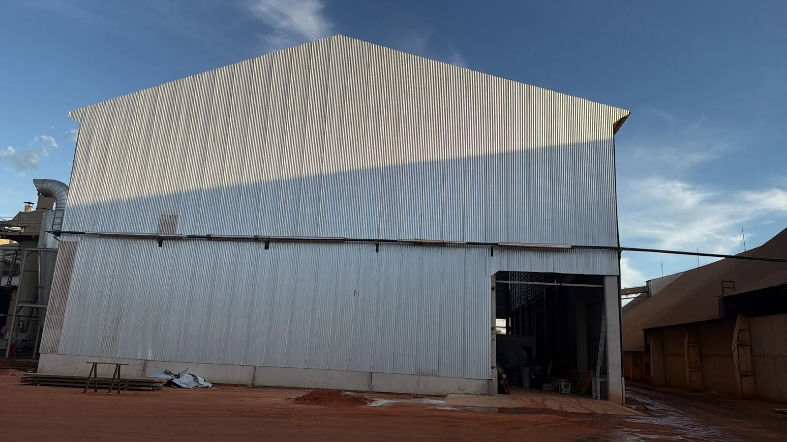Obra em estrutura metálica realizada pela JS Metalúrgica 5